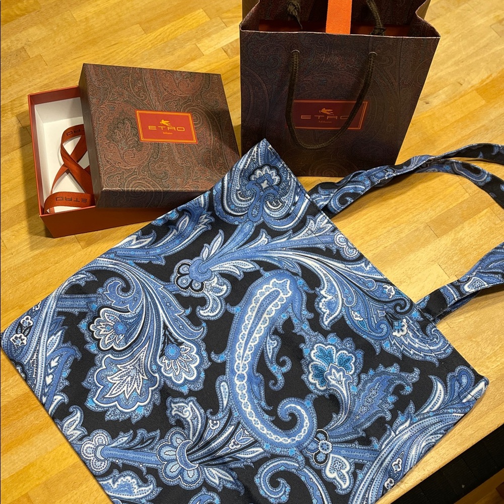 Brand New - Etro Vibrant Blue and White tote - Picture 4 of 8